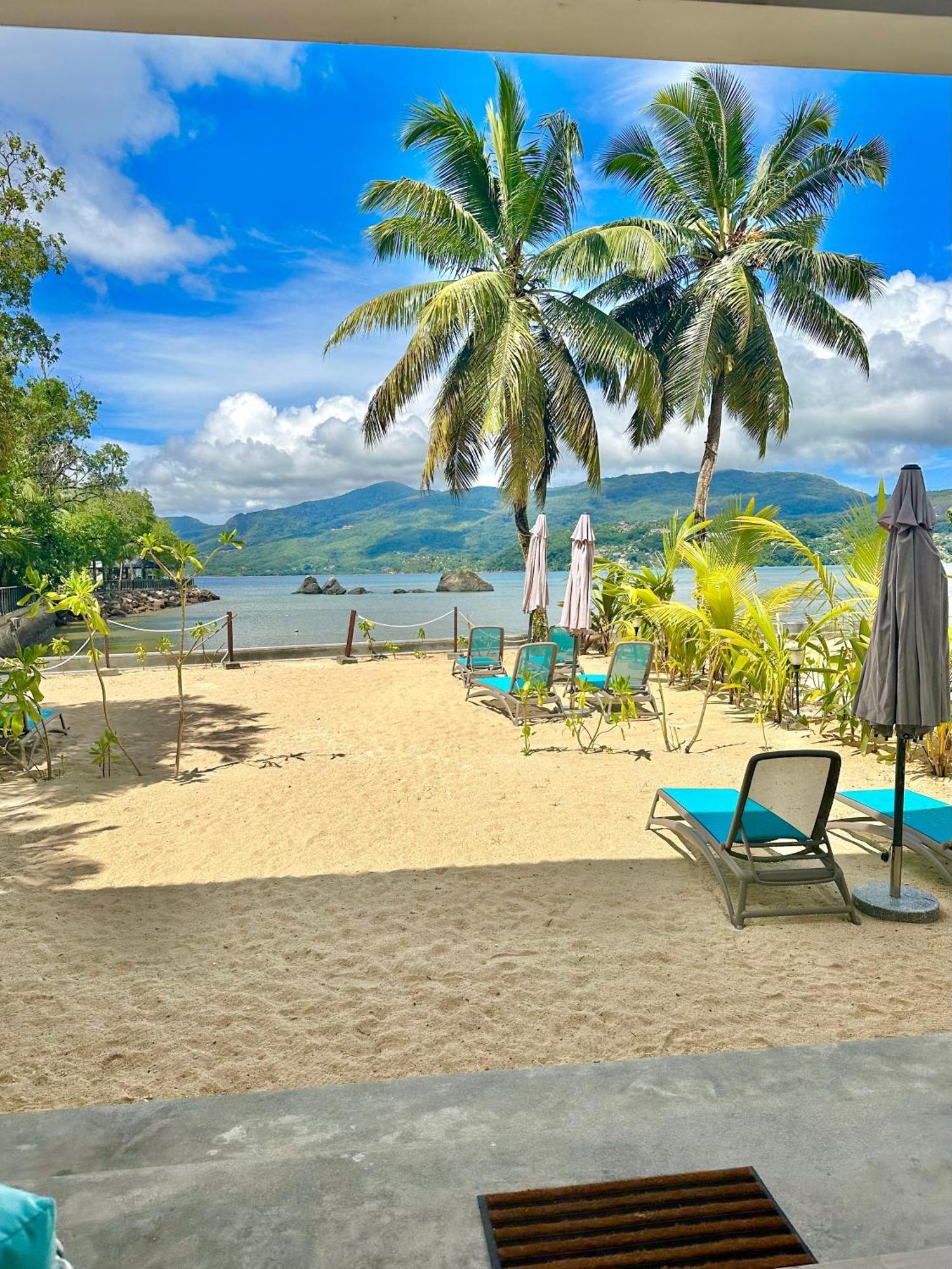 Pineapple Beach Villas Baie Lazare  ภายนอก รูปภาพ